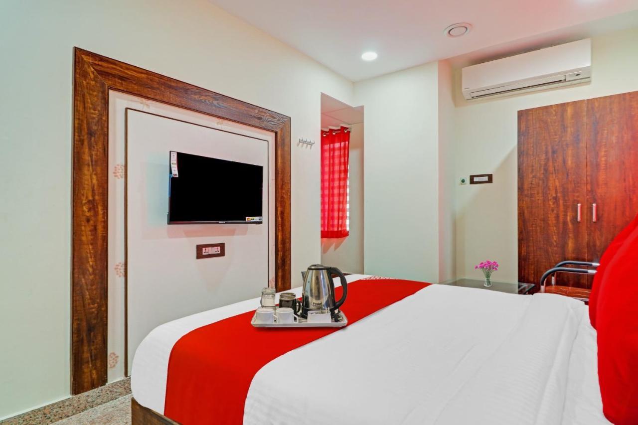 Heavens Inn Near Rasoolpura Metro Station ไฮเดอราบัด ภายนอก รูปภาพ